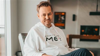 صديقة ماثيو بيرى : من المرجح صدور تقرير وفاته بجرعة زائدة من المخدرات