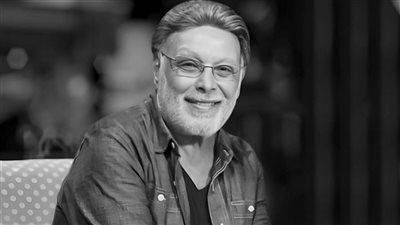 وفاة الفنان أشرف عبدالغفور بعد تعرضه لحادث سير