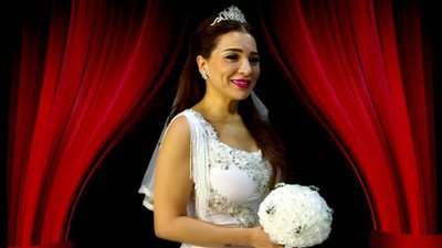 أول صورة .. مي عز الدين من كواليس مسرحية ذكاء اصطناعي وظهور بعد اختفاء فترة طويلة