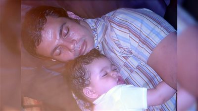 جنا عمرو دياب تستعيد ذكرياتها مع والدها وتنشر صور نادرة من طفولتها