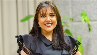 مي كساب تجسد شخصية مطربة في ملهى ليلي تتجه إلى التمثيل في فيلم ذعر