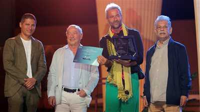 يسلمها سميح ساويرس .. منصة الجونة السينمائي تعلن عن قائمة الجوائز  