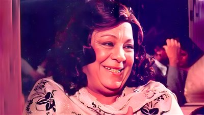 نعيمة الصغير .. بدأت مونولجيست ولم يحضر جنازتها سوي فنان واحد