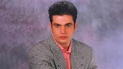 عمرو دياب : اشتريت أول سيارة بالتقسيط بعد 5 سنوات من المعاناة