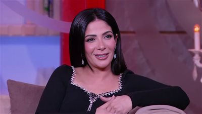 منى زكي : البطولات النسائية قليلة في السينما ولا أهتم بالإيرادات