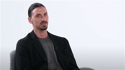 إبراهيموفيتش : والدتي كانت تعمل مُنظفة وعلاقتي ليست جيدة بوالدي