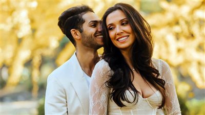 بالصور : خطوبة مينا مسعود والممثلة الهندية إميلي شاه