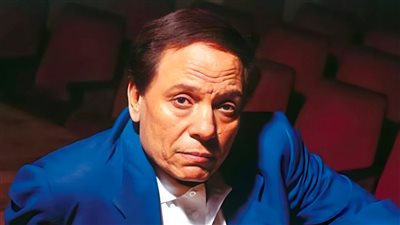  سجن ومحاولات اغتيال وتهديد بالقتل .. أزمات تعرض لها عادل إمام 