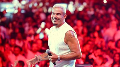 بالصور .. الهضبة يشعل حفله بالساحل الشمالي وسط حضور جماهيري ضخم