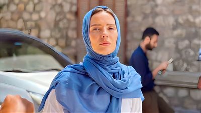 دراما الـ Off season .. إيمان العاصي بالحجاب ومحامية في برغم القانون