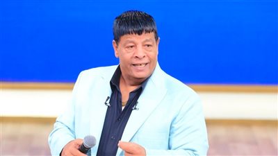 عبدالباسط حمودة : أمي وقفت جنبي وساندتني وزوجتي عشق روحي وتزوجنا بعد قصة حب