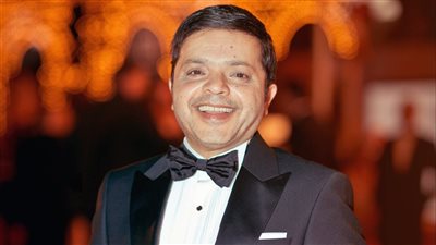 المجانين إسم مسرحية محمد هنيدي الجديدة والعرض في موسم الرياض