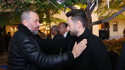 بالصور .. النجوم في عزاء والد زوجة حماده هلال بمسجد حسن الشربتلي في التجمع الخامس