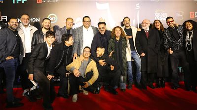 بالصور .. أحمد مالك وآية سماحة يحتفلان بالعرض الخاص لفيلم 6 أيام