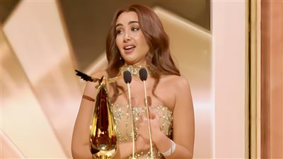 هنا الزاهد تحصد جائزة الممثلة المفضلة بفئة السينما في Joy Awards 2025