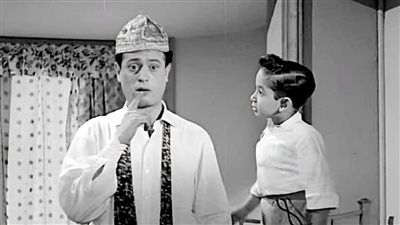 66 عاماً على سر طاقية الإخفاء .. أحمد فرحات حصل على أجر أكبر من مرتب والده