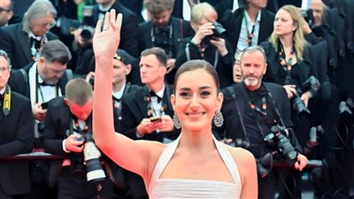 مؤسسة البحر الأحمر تكرم أمينة خليل في احتفالية المرأة في السينما بمهرجان كان