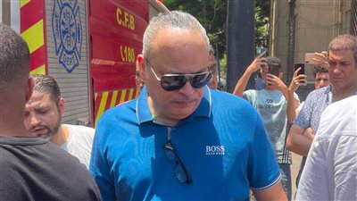 بالصور .. تامر عبدالمنعم يشيع جنازة والده الكاتب الصحفي محمد عبدالمنعم