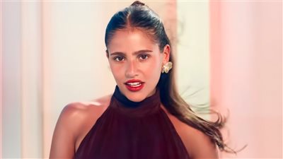 هكذا تظهر جنا عمرو دياب فى كليب خطفوني