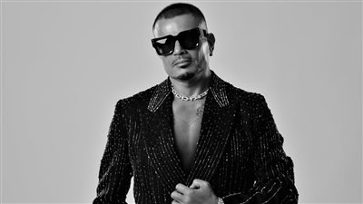 أغاني ألبوم ابتدينا لـ عمرو دياب تتخطى 200 مليون استماع في 30 يوم