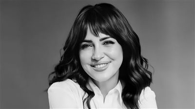 5 نجوم وسنجل مازر فازر وبرشامة وخريطة رأس السنة .. أعمال ريهام عبدالغفور بعد كتالوج