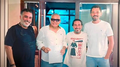 كريم محمود عبدالعزيز يتعاقد على بطولة فيلم جديد بعنوان إحنا والقمر جيران