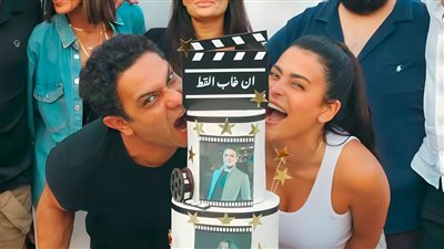 بمشهد فى المترو.. انتهاء تصوير فيلم إن غاب القط بطولة آسر ياسين وأسماء جلال