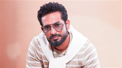 عمرو سعد كوميدي لأول مرة في مسلسل من أول وجديد والعرض في 10 حلقات