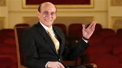 اتحاد المبدعين العرب يمنح محمد صبحي وسام التفرد في الإبداع تقديرا لمسيرته الفنية