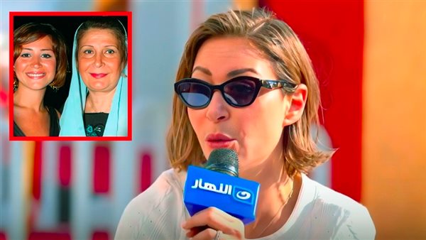 منة شلبي ووالدتها