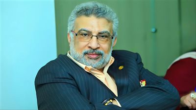 محمد خالد القعيد يكتب لـ خبر أبيض: أفكار اللص والكلاب