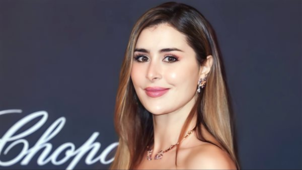 عائشة بن أحمد  