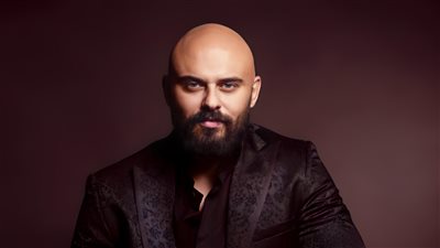 أحمد صلاح حسني يعمل في شركة دعاية ضمن أحداث مسلسل حق ضايع رمضان 2026