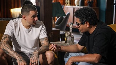 مخرج سفاح التجمع لـ خبر أبيض: حذف ربع ساعة كاملة أضر بالفيلم وسبب فجوات في الأحداث