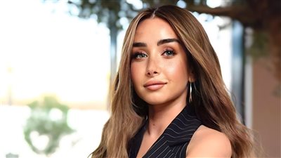 تنافس نجمات هوليوود.. هنا الزاهد تدخل ترشيحات قائمة أجمل 100 وجه لعام 2026