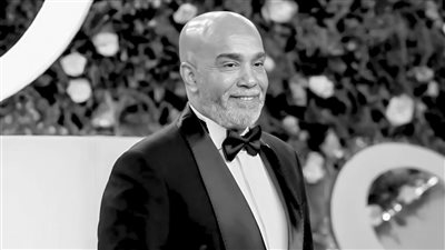 من شيال أسمنت إلى معهد فنون مسرحية.. الأيام الصعبة في رحلة سليمان عيد