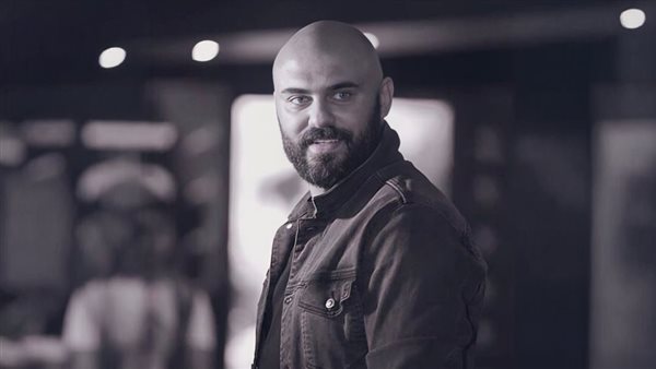 أحمد صلاح حسني 
