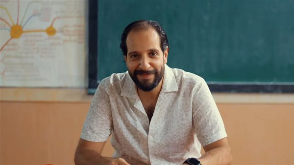  أحمد أمين 
