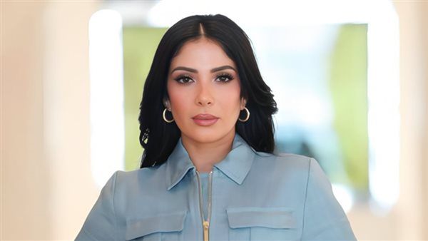 منى زكي 