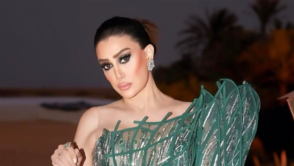 غادة عبدالرازق  